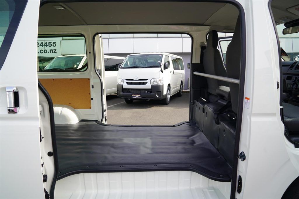 2022 Toyota Hiace