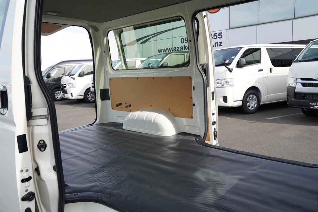 2022 Toyota Hiace