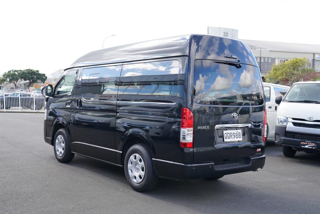 2022 Toyota Hiace